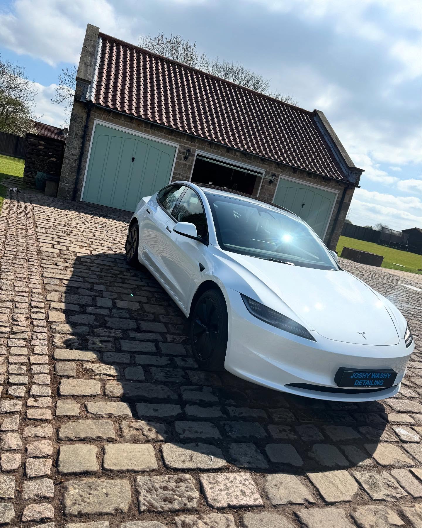car exterior detailing services
